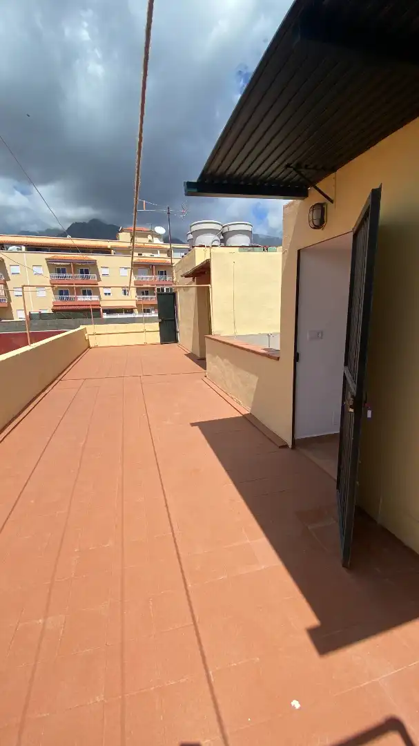 Terraza de Ático de alquiler en Candelaria con Aire acondicionado, Trastero y Amueblado