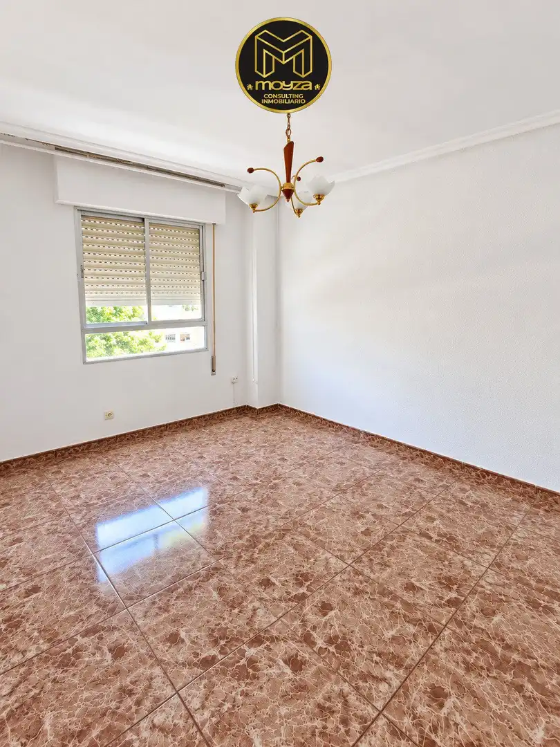 Wohnung mit Aufzug zum Verkauf in Linarejos
