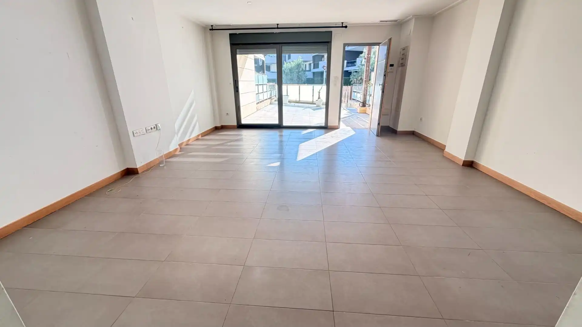 Living room of Detached homes for sale in Elche / Elx  with Air Conditioner, Private garden and Terrace