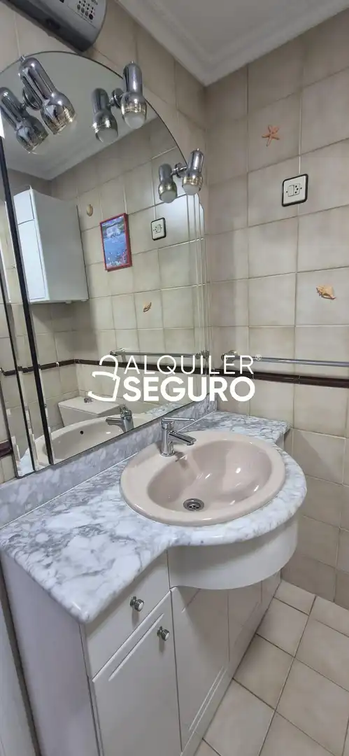Baño de Loft de alquiler en Oviedo  con Amueblado