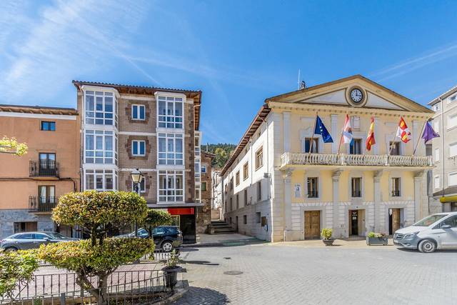 Apartamento en Venta en CL GERVASIO ZALDO en Pradoluengo