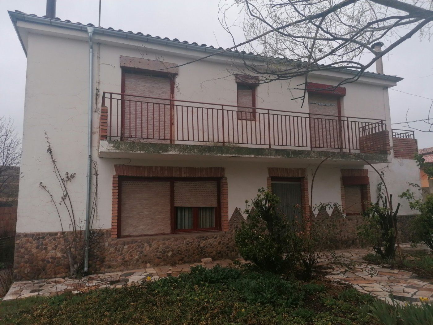 Vista exterior de Casa o xalet en venda en Dévanos amb Piscina