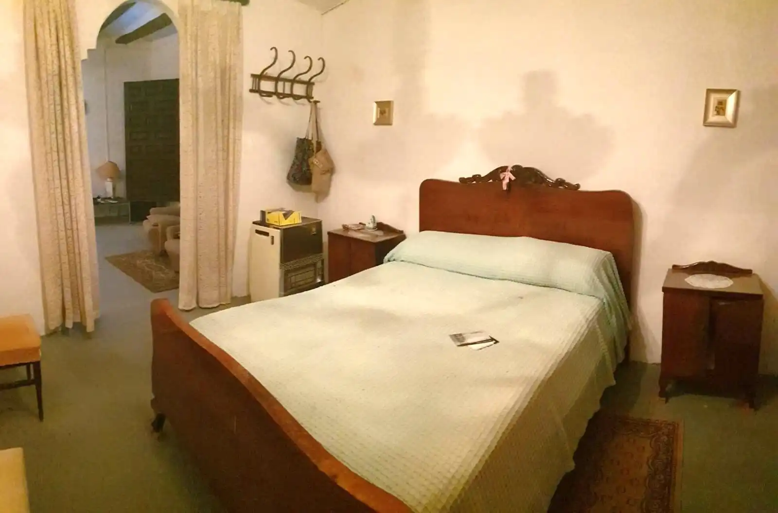 Habitación de Finca rústica en venta en Castejón de las Armas con Terraza, Trastero y Amueblado