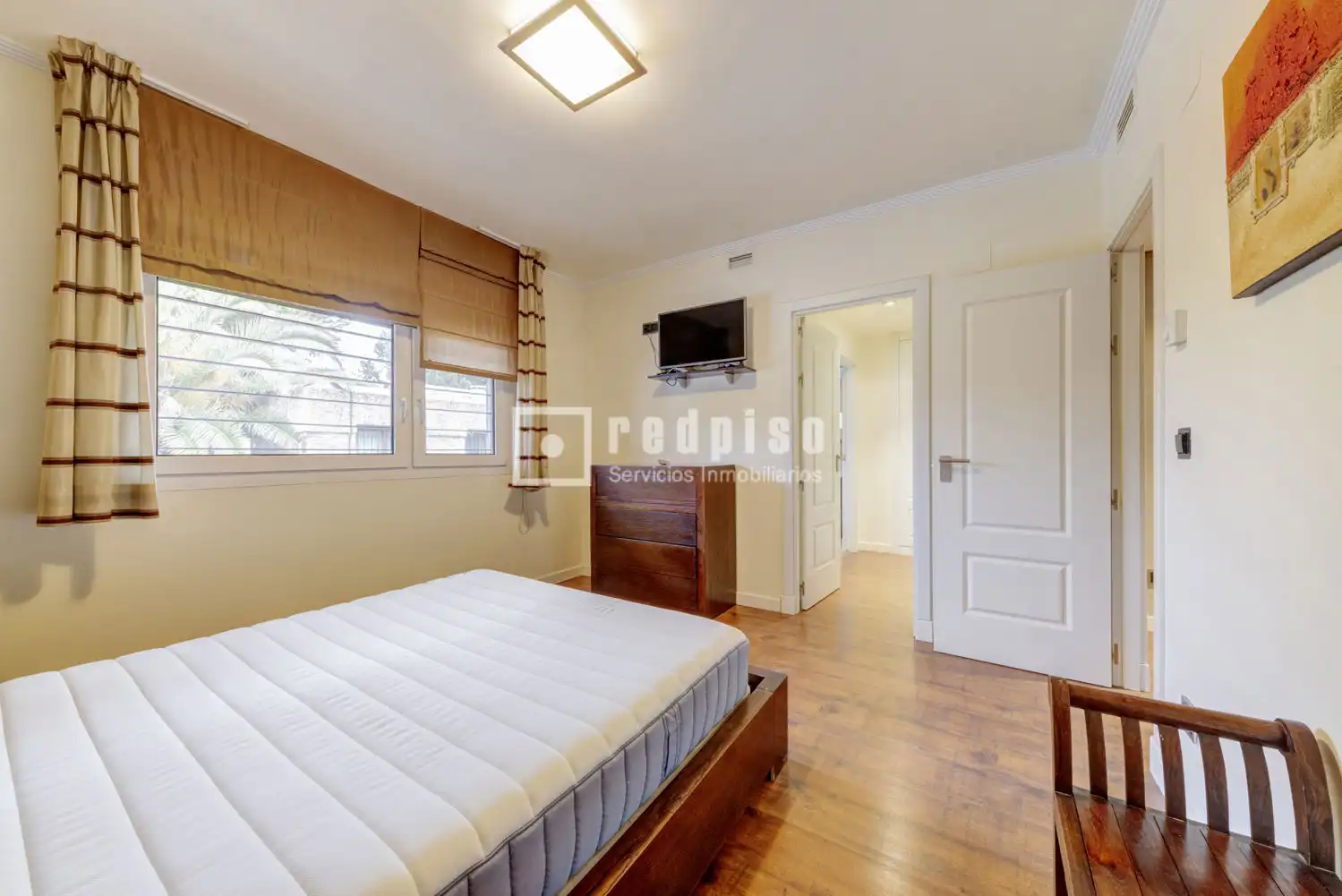Bedroom of Houses for sale in Pozuelo de Alarcón  with Air Conditioner, Heating and Private garden