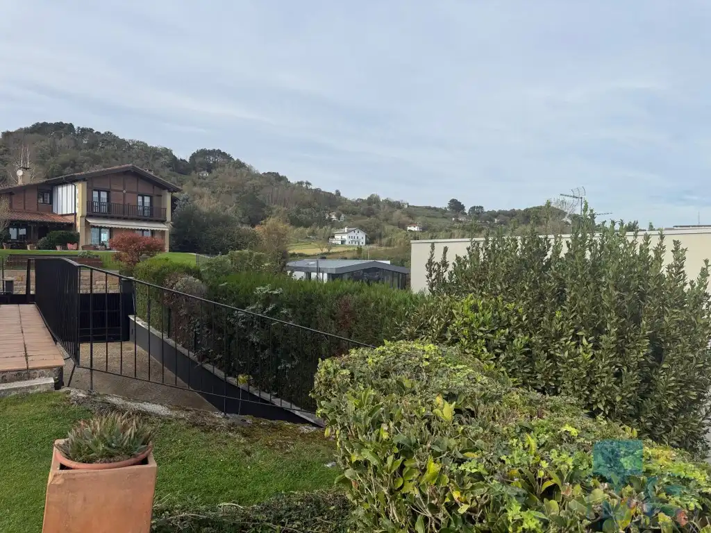 Vista exterior de Casa o xalet en venda en Hondarribia