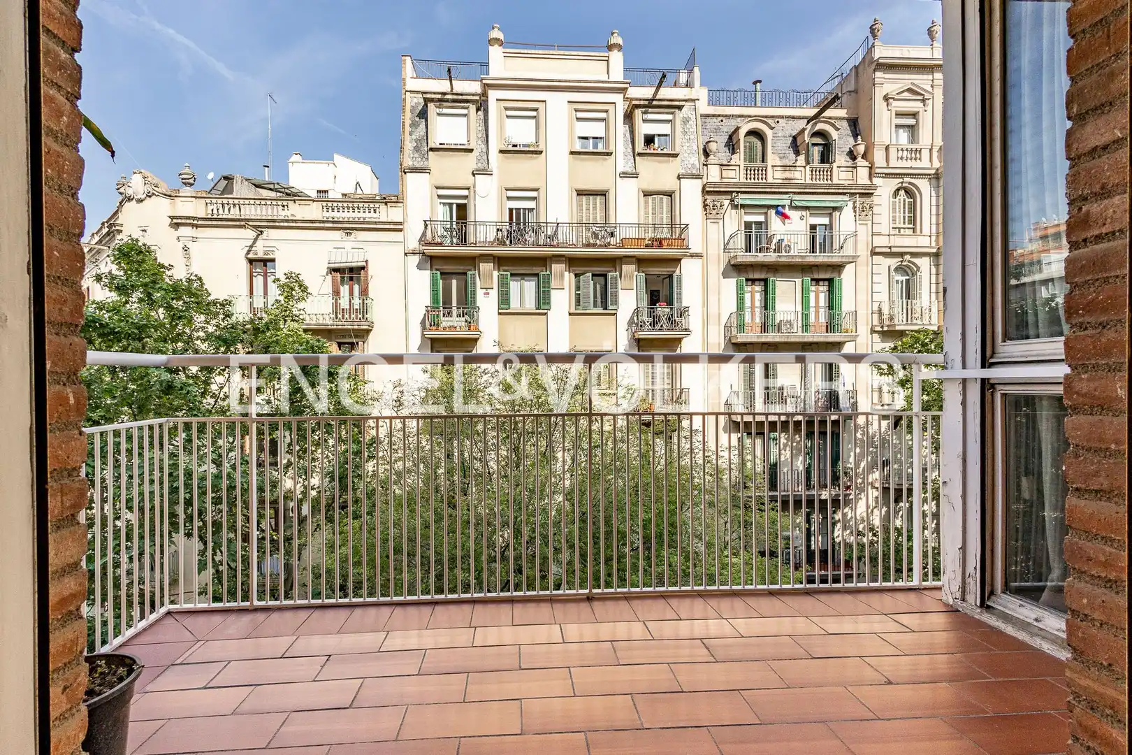 Vista exterior de Pis en venda en Barcelona amb Aire condicionat, Calefacció i Parquet