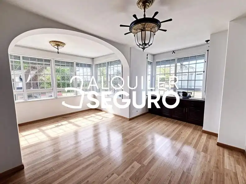 Exterior view of Houses for rent in Madrid  with Heating, Terrace and Storage room