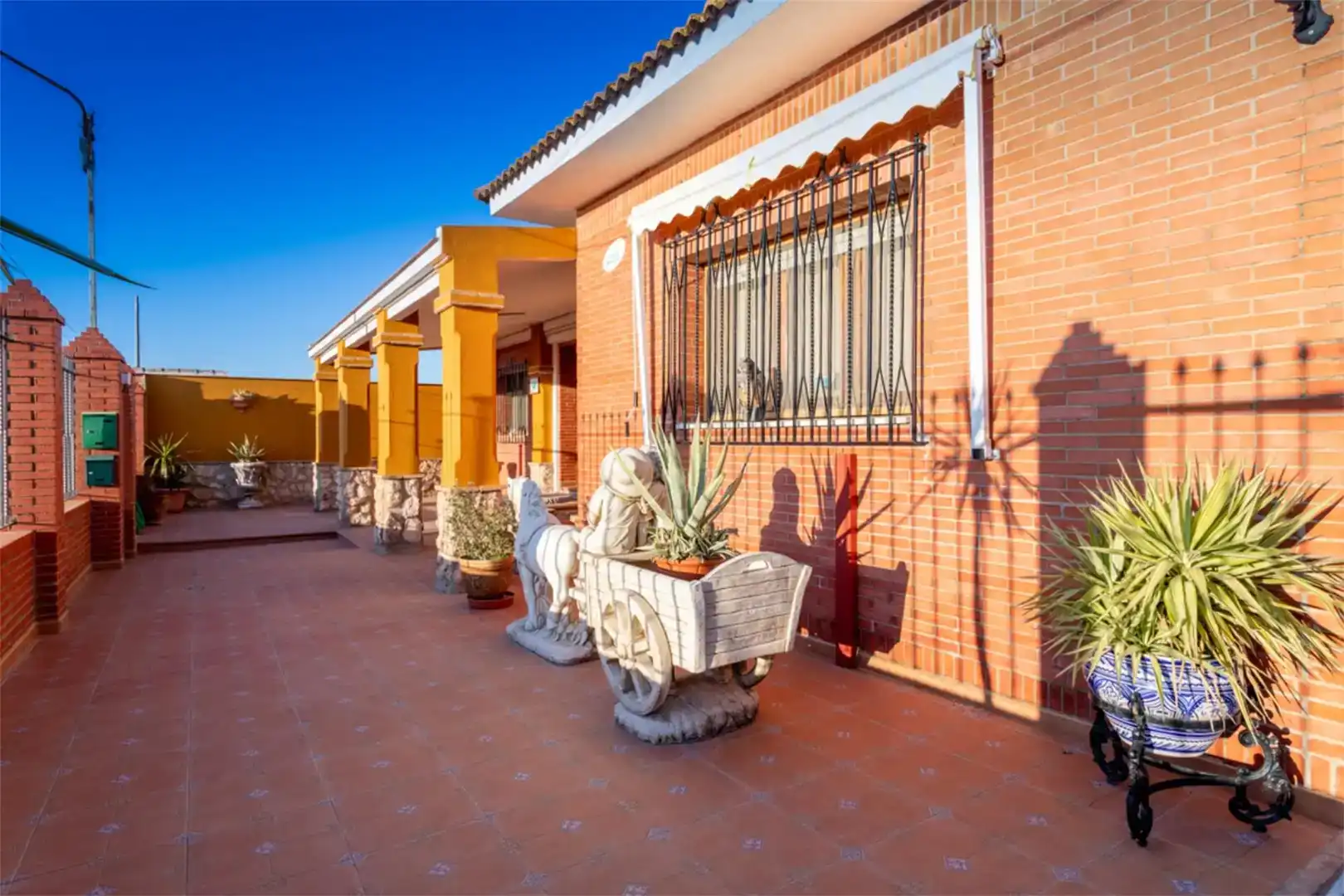 Terraza de Casa o chalet en venta en Fuentes de Andalucía con Aire acondicionado y Piscina