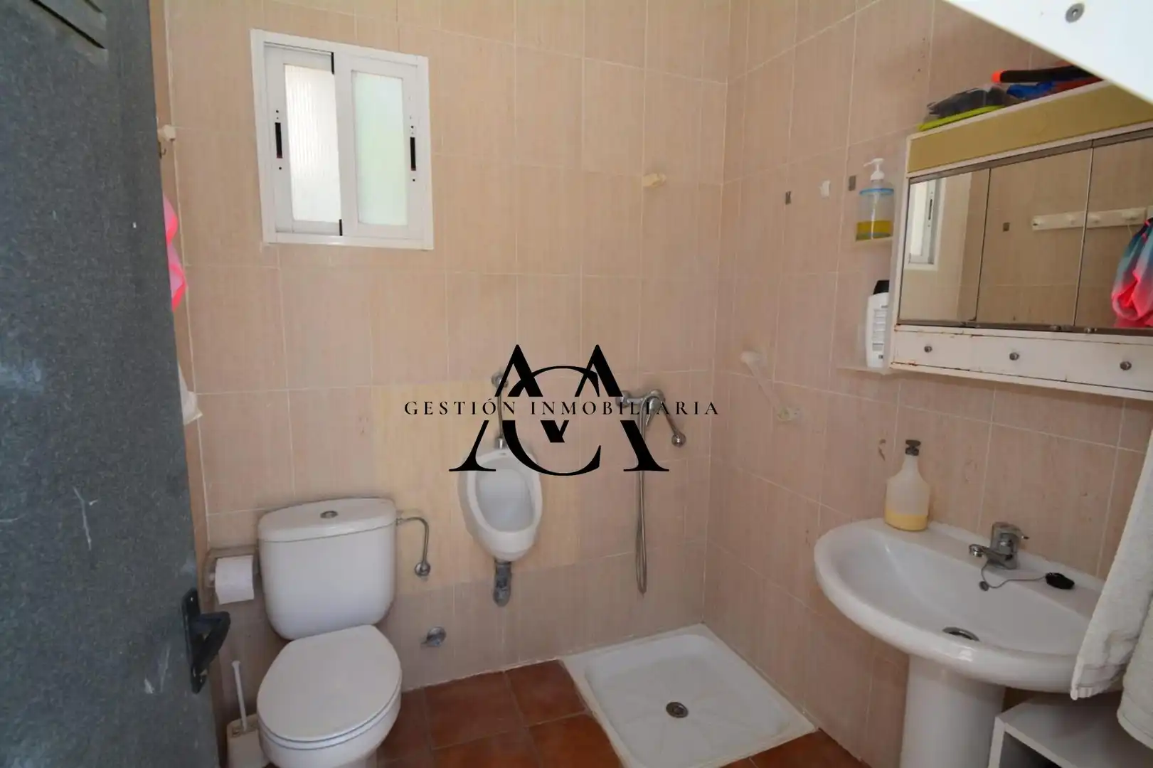 Badezimmer von Haus oder Chalet zum Verkauf in Lucena mit Terrasse