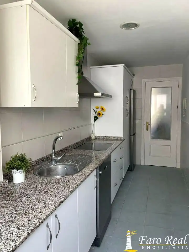 Kitchen of Apartments for sale in Sanlúcar de Barrameda  with Storage room and Furnished