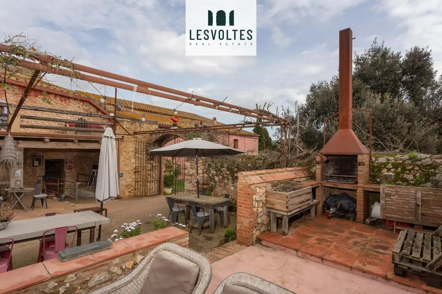 Terraza de Casa o chalet en venta en Bellcaire d'Empordà con Calefacción, Jardín privado y Parquet