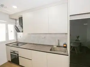 Cuina de Pis de lloguer en Almuñécar amb Aire condicionat, Terrassa i Moblat