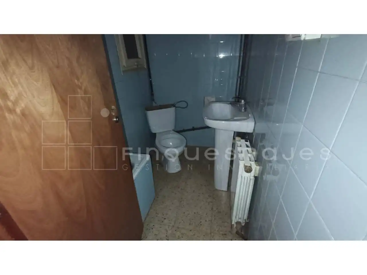 Baño de Piso en venta en Montmeló con Calefacción y Balcón