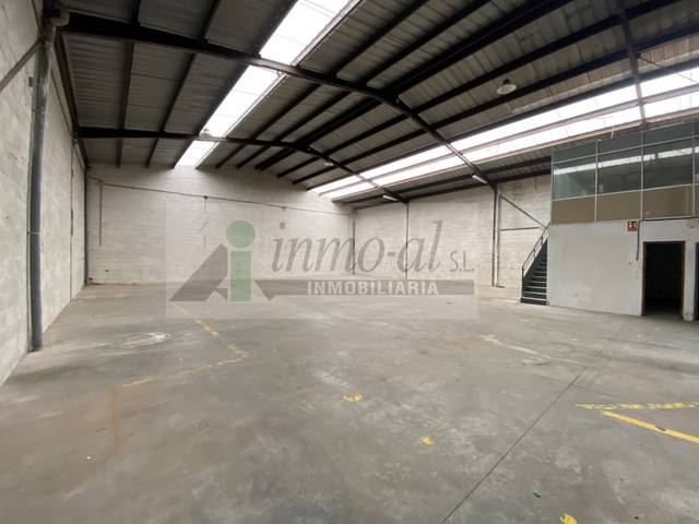 Nave industrial en Alquiler en Carrer del Mar Roig, 11-9, 11-9 en Ensanche - Parque Santa Rosa