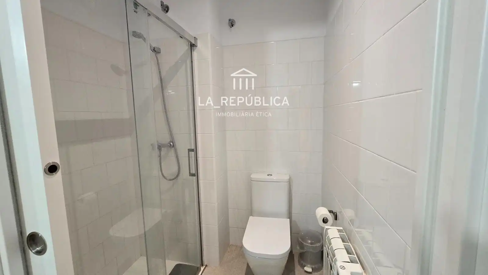 Baño de Ático en venta en Mataró con Aire acondicionado, Calefacción y Terraza