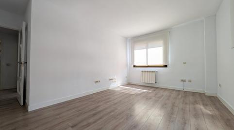 Photo 3 of Flat to rent in Calle Valle del Silencio, Valdezarza, Madrid