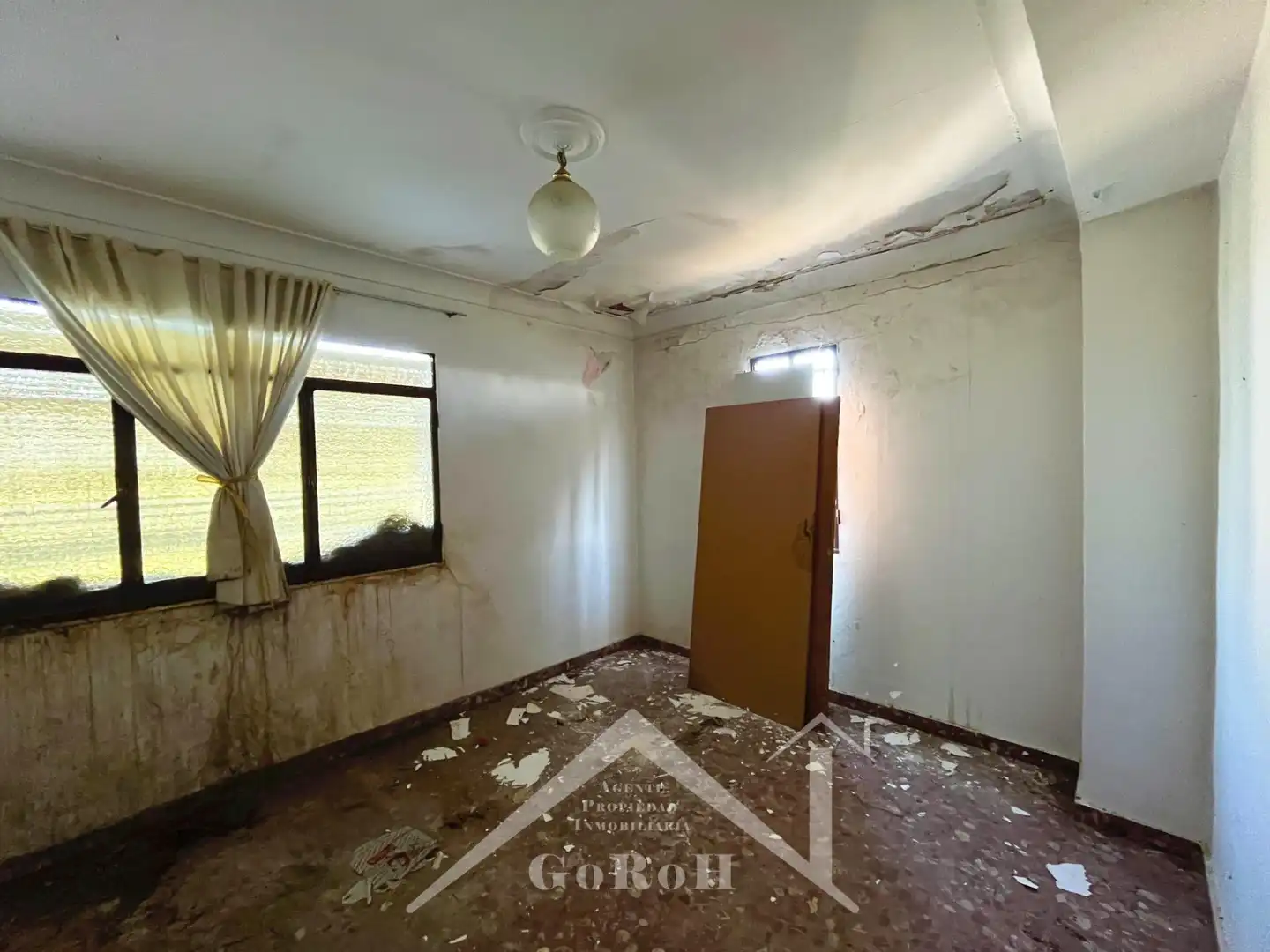 Casa adosada en venta en Villaverde del Río