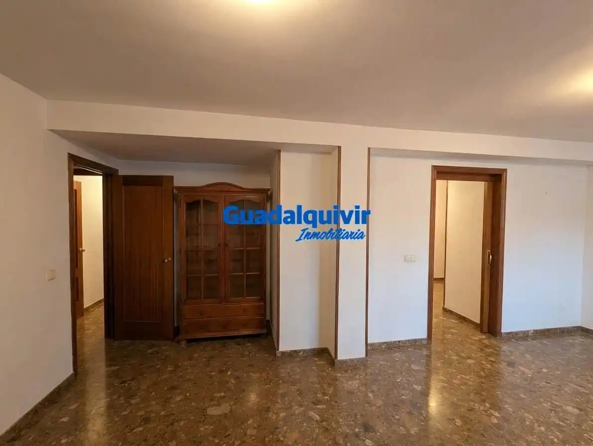 Flat with lift for sale in Avenida RAMON Y CAJAL, imagen 14
