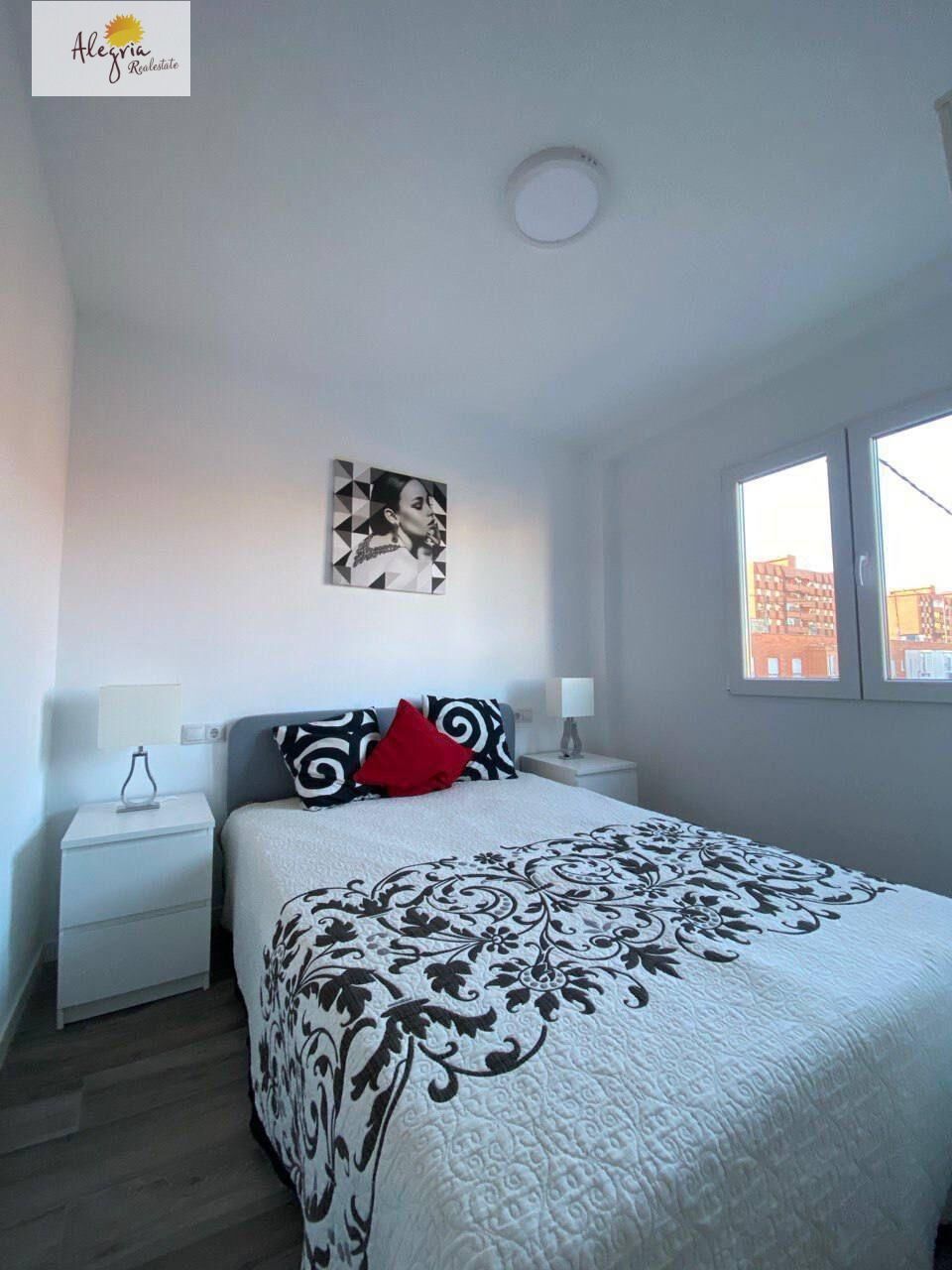 Apartment to rent in Calle PADRE FERRIS, Les Tendetes - Avenida Burjassot
