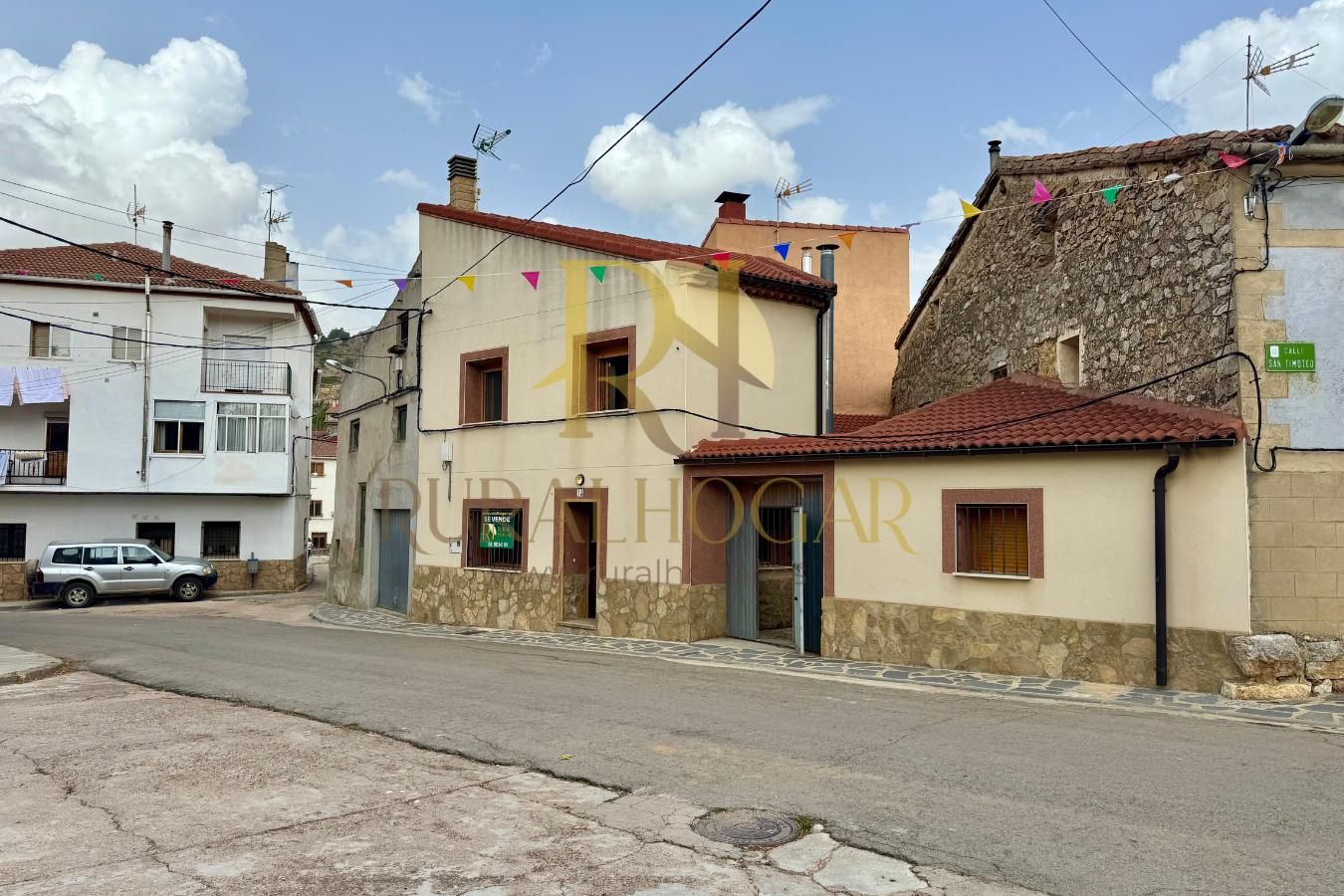 Exterior view of House or chalet for sale in Alcoroches  with Heating, Storage room and Furnished