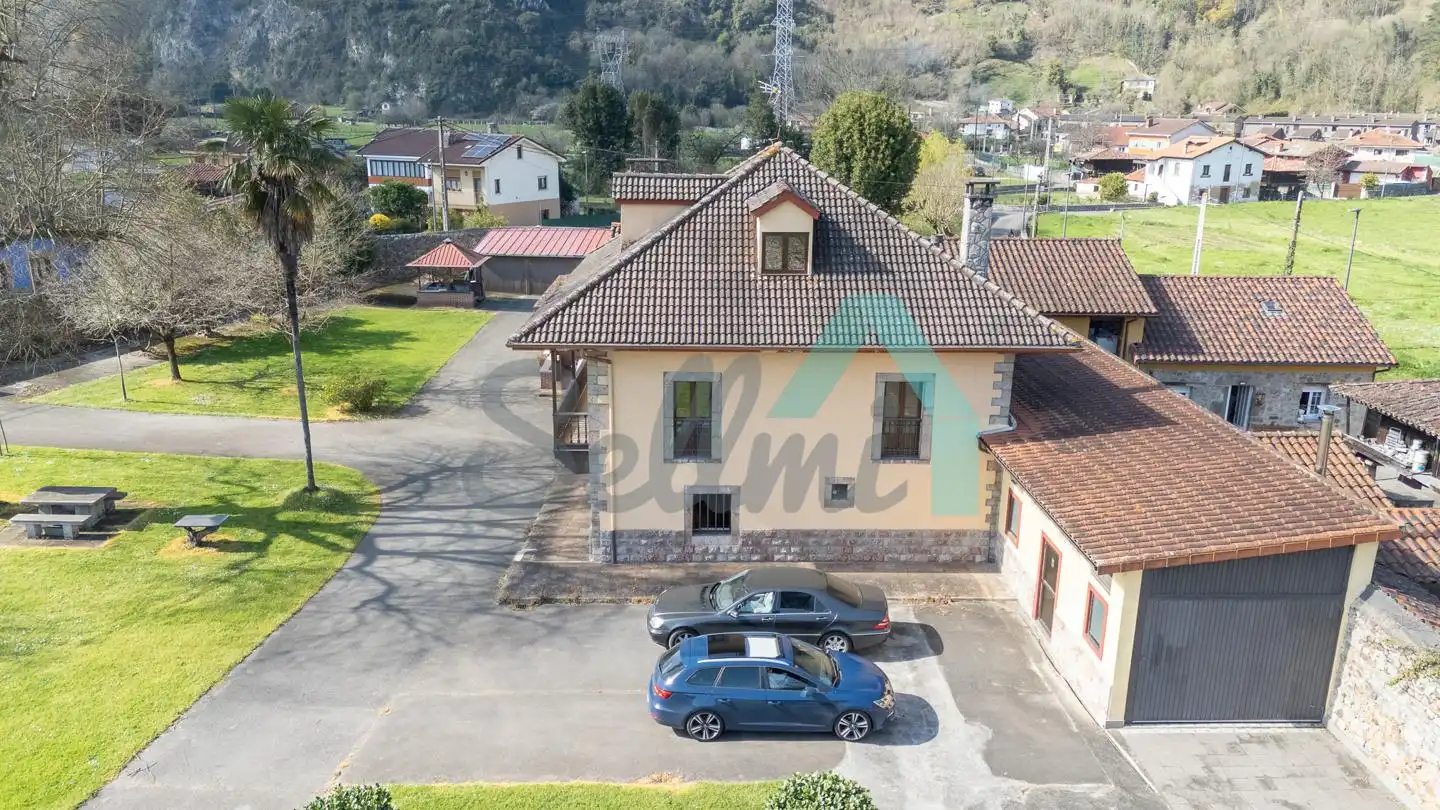 Exterior view of Houses for sale in Ribera de Arriba  with Heating, Private garden and Terrace
