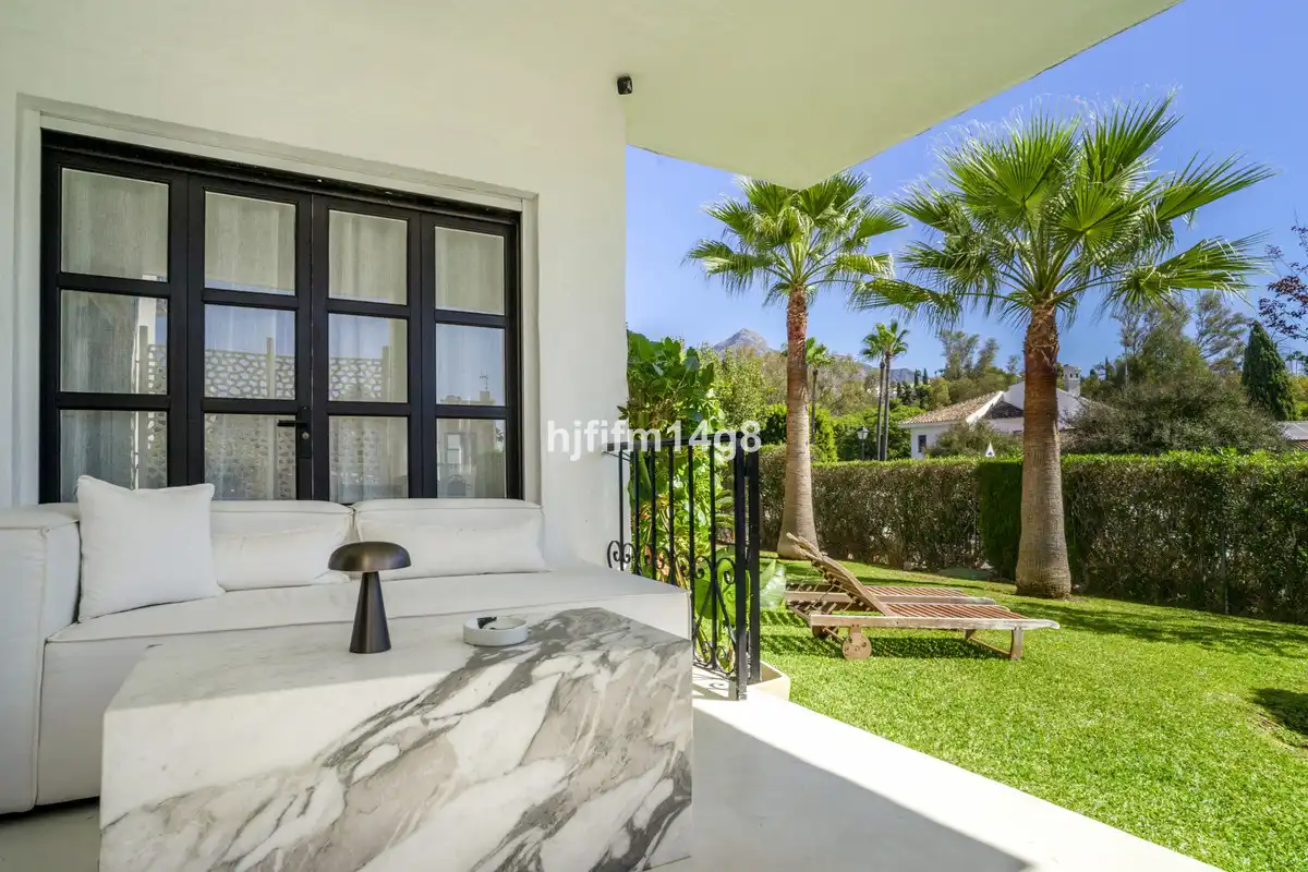 Flat for sale in Nueva Andalucía, imagen 2