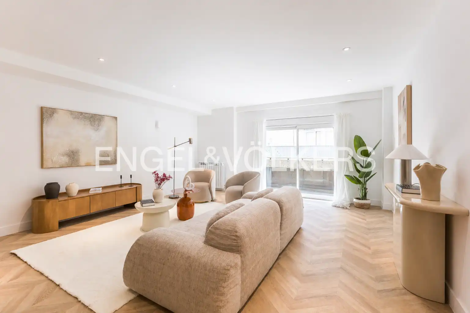 Exterior view of Flat for sale in  Madrid Capital  with Air Conditioner, Heating and Parquet flooring