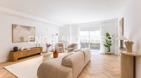 Photo 2 of Flat for sale in Calle de Espronceda, Ríos Rosas - Nuevos Ministerios, Madrid Capital