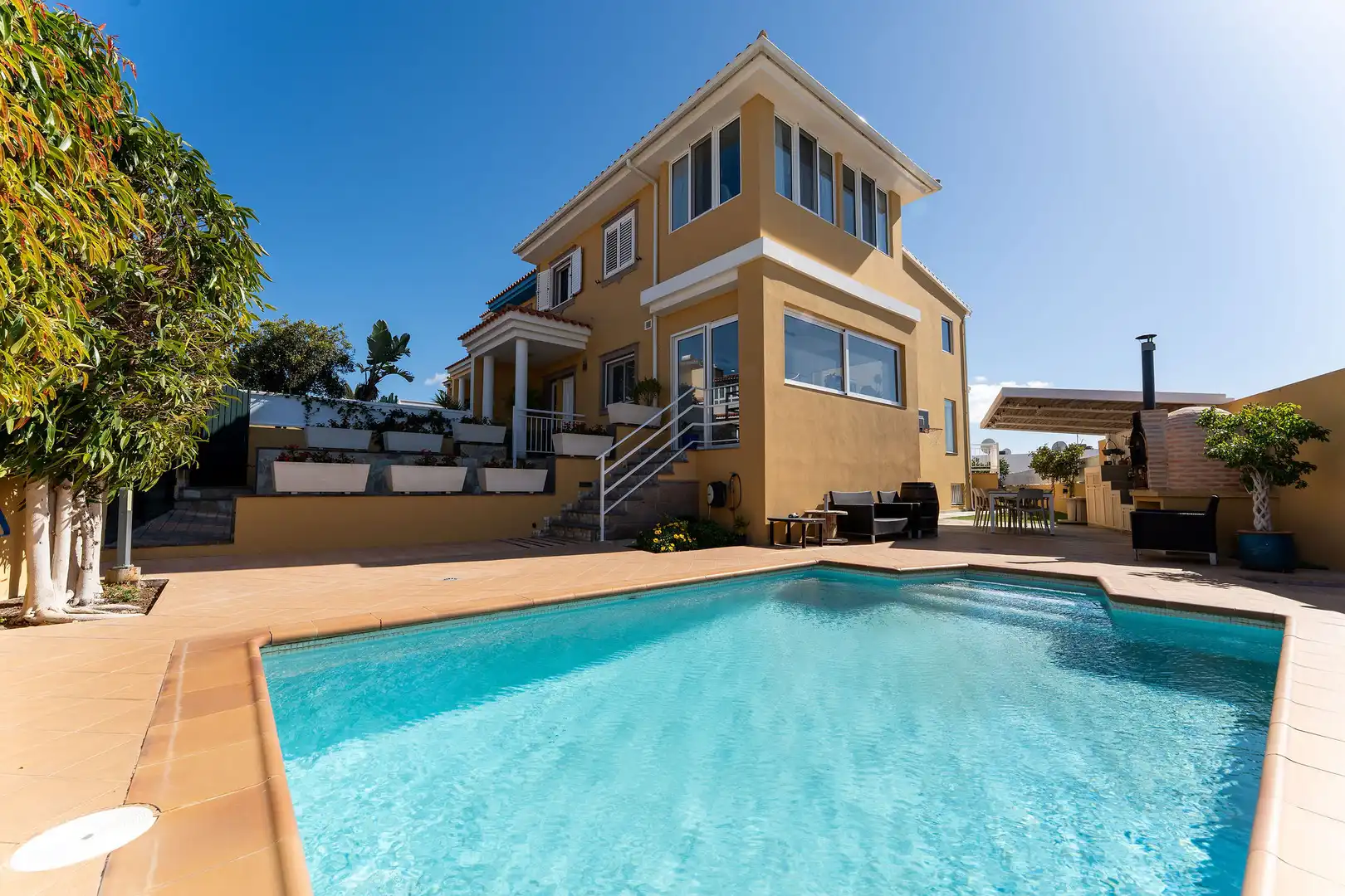 Piscina de Casa adosada en venta en San Bartolomé de Tirajana con Aire acondicionado, Calefacción y Jardín privado