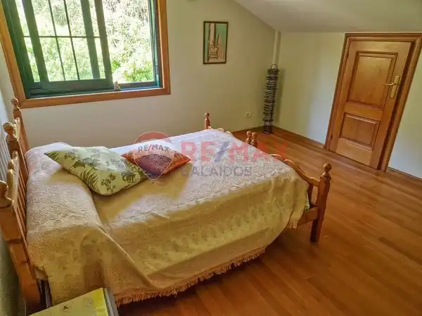 Bedroom of Houses for sale in Moaña  with Heating, Private garden and Parquet flooring