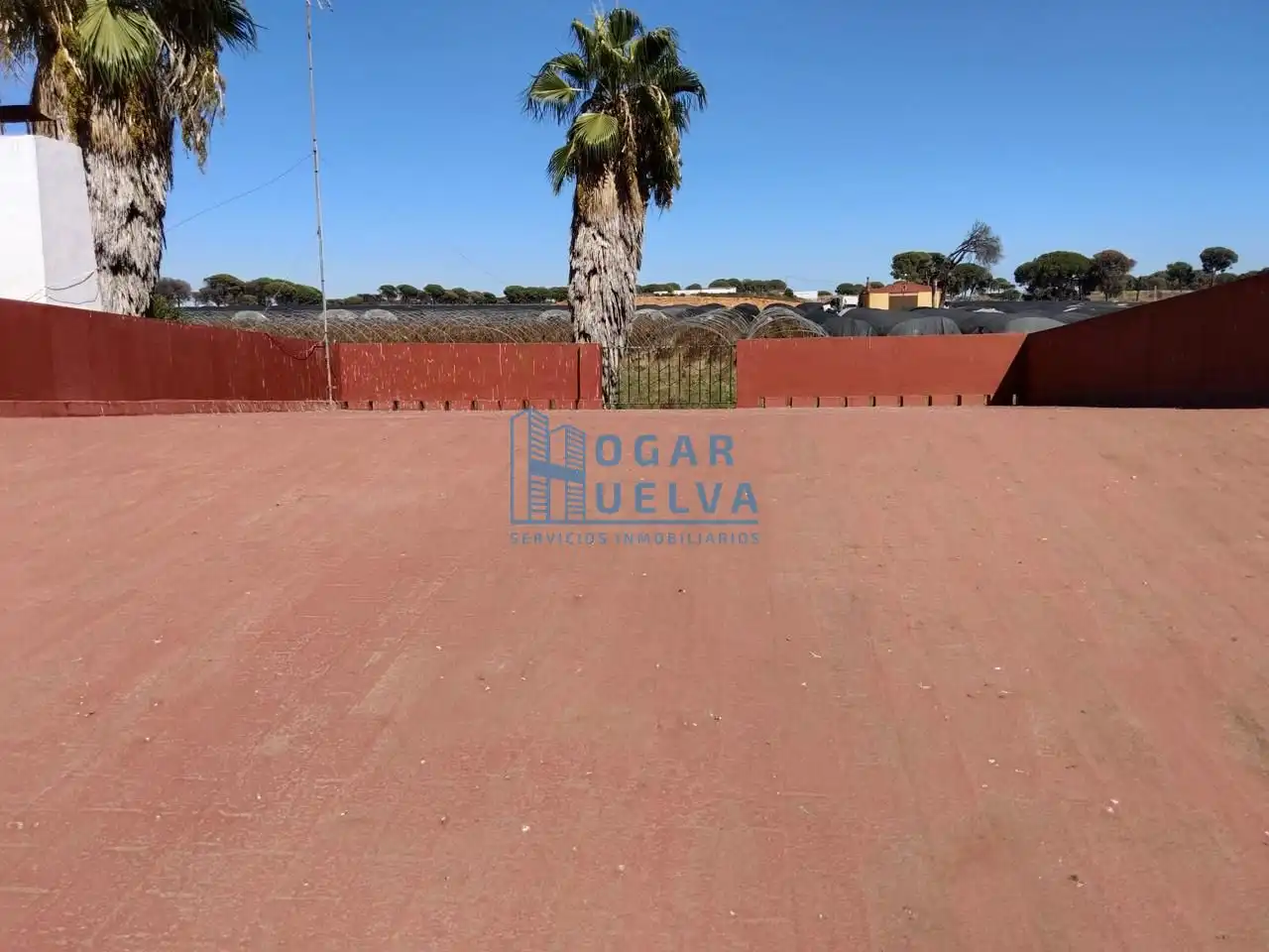 Aparcament de Finca rústica en venda en Lucena del Puerto