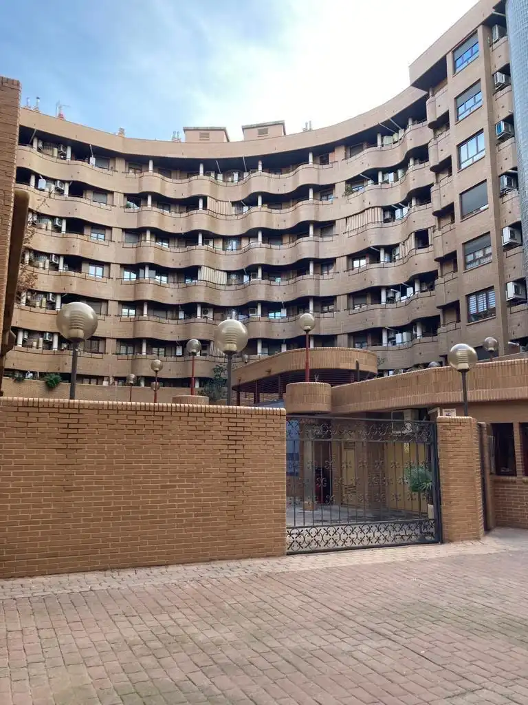 Vista exterior de Piso de alquiler en Zaragoza con Aire acondicionado, Calefacción y Parquet