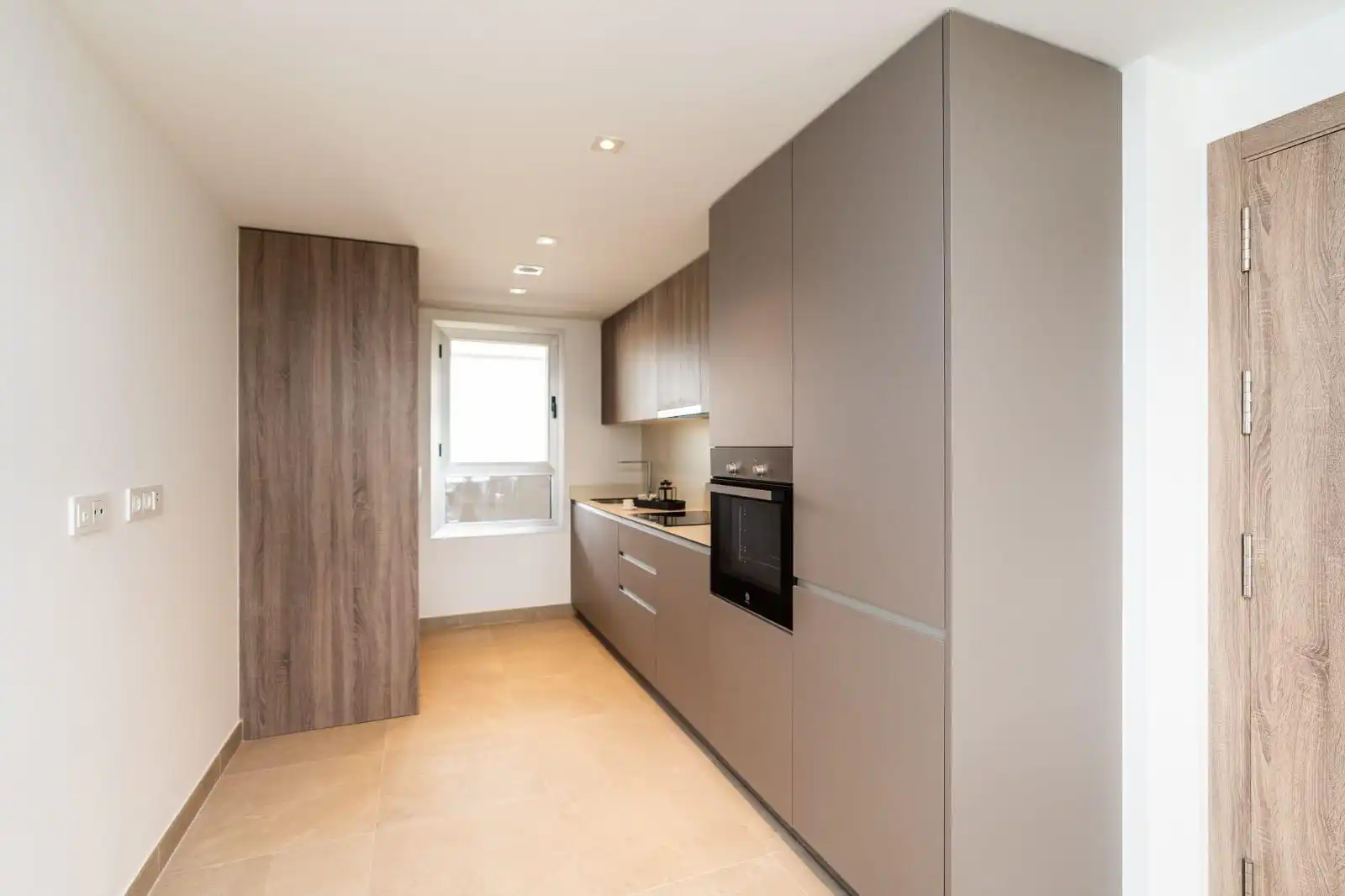 Apartamento con ascensor en venta en Playa Bahía Dorada, imagen 14