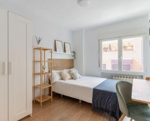 Dormitori de Apartament per a compartir en  Madrid Capital