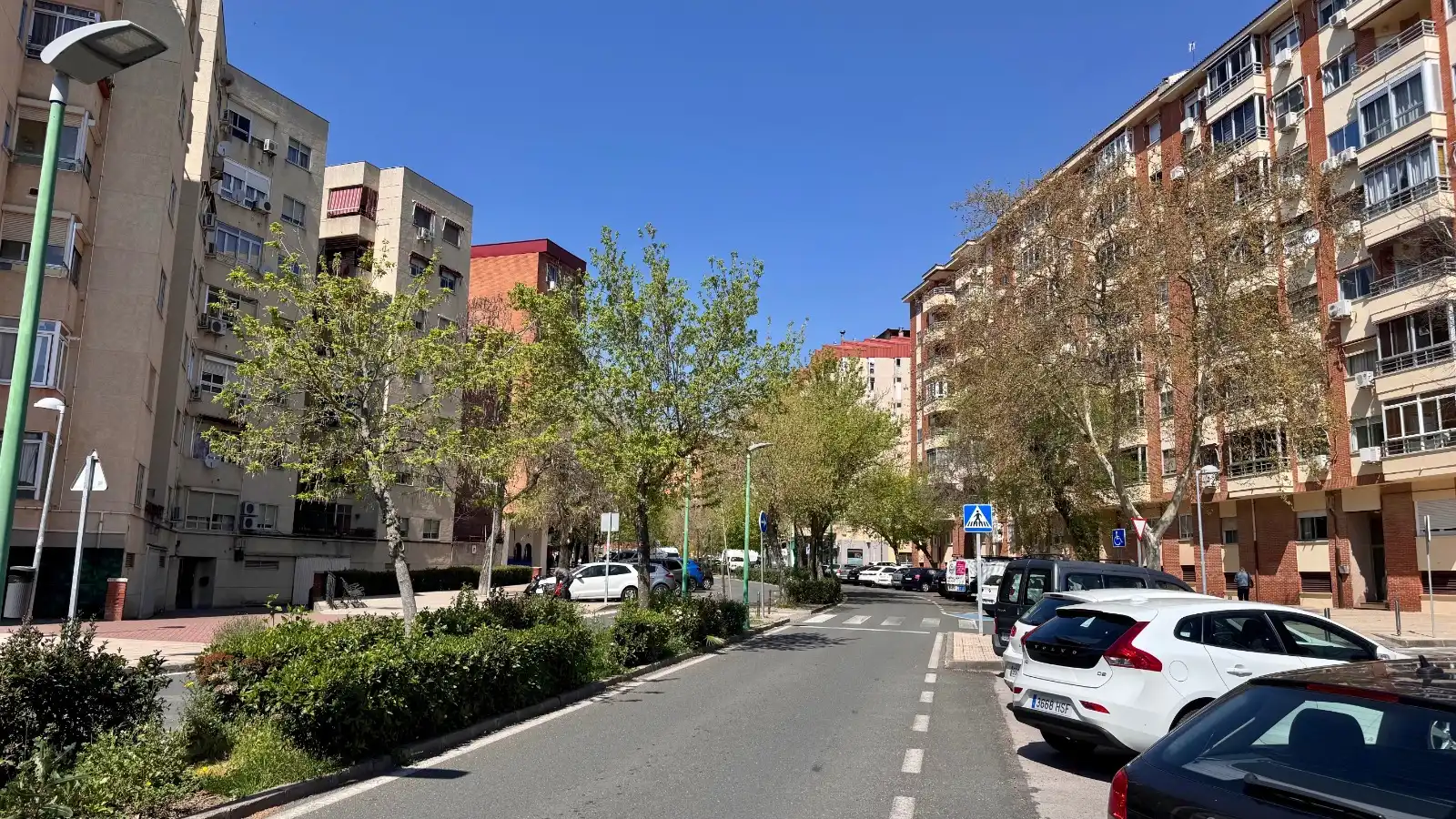 Vista exterior de Piso en venta en Cáceres con Aire acondicionado, Terraza y Amueblado