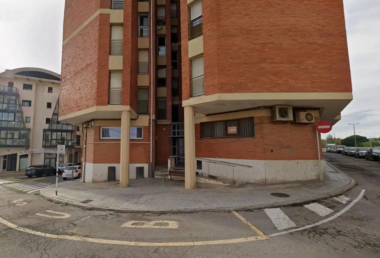 Exterior view of Office for sale in Amposta