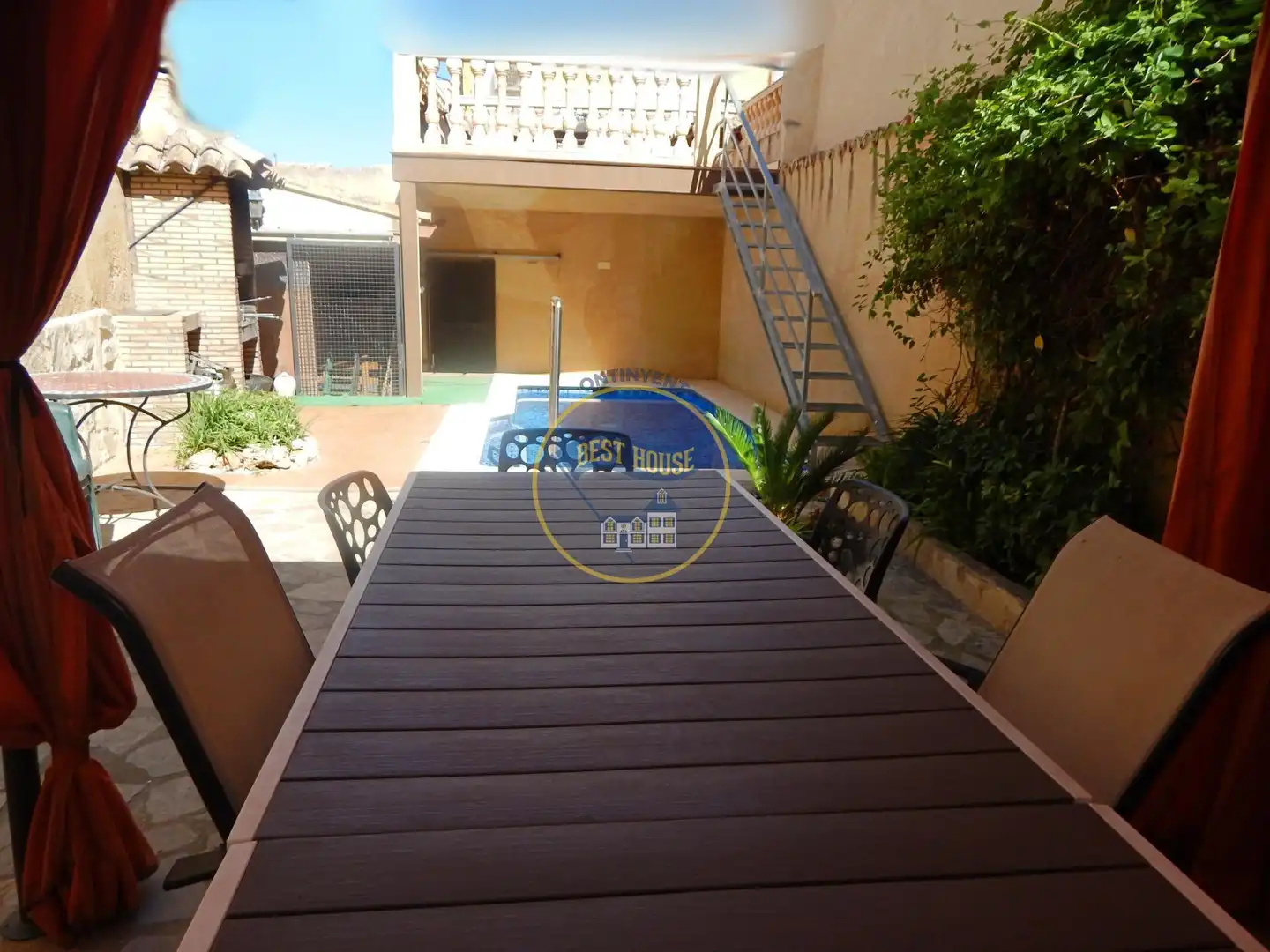 Houses for sale in El Palomar