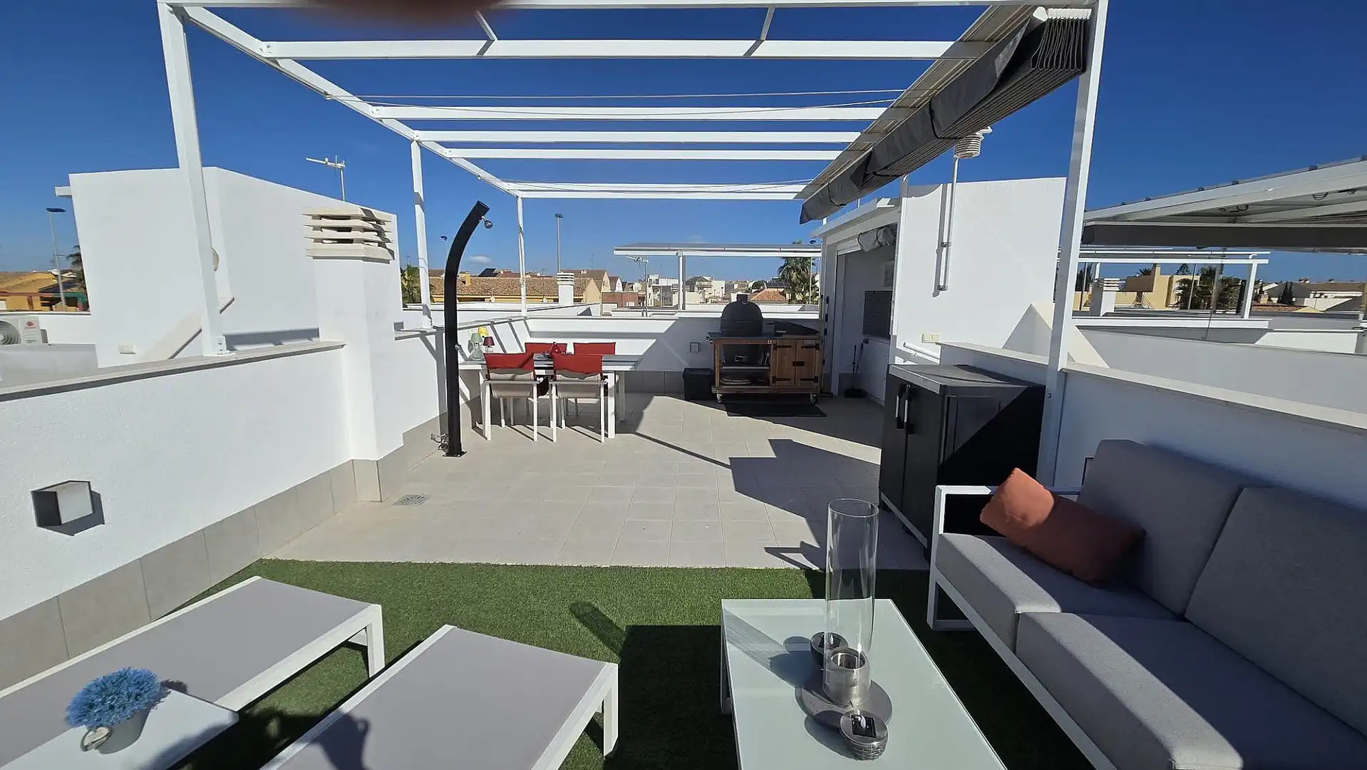 Terrassa de Casa o xalet en venda en San Pedro del Pinatar amb Terrassa, Traster i Balcó