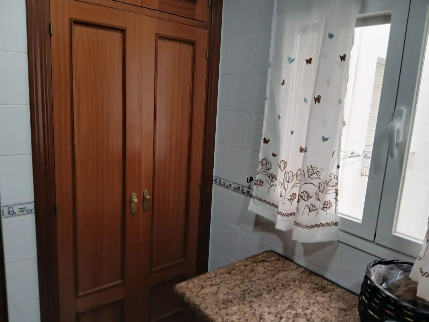 Bany de Pis en venda en Arcos de la Frontera amb Balcó