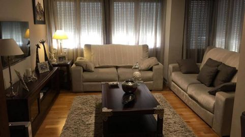 Foto 2 de Piso en venta en Plaza de Toros - Avenida Chapí - Trinquete, Elda