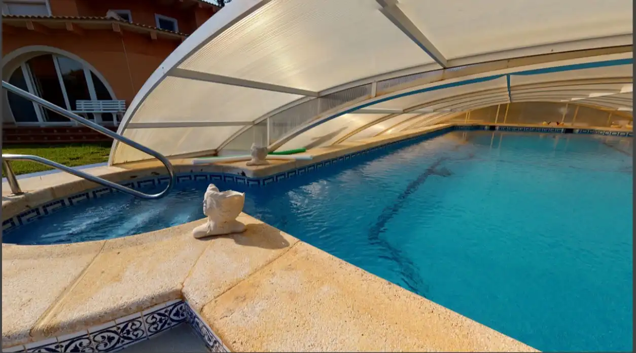 Piscina de Casa o xalet en venda en Orihuela amb Aire condicionat, Calefacció i Terrassa