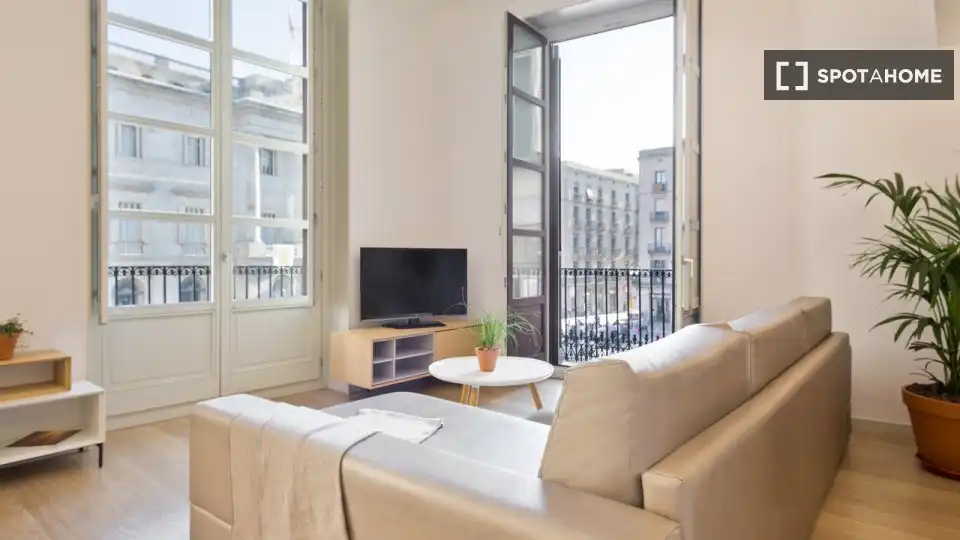 Flat with terrace to rent in Ciutat Vella, imagen 12