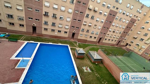 Piso en Alquiler en D'Alemany en Torrefiel