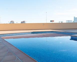 Swimming pool of Study to rent in Burjassot  with Air Conditioner and Terrace