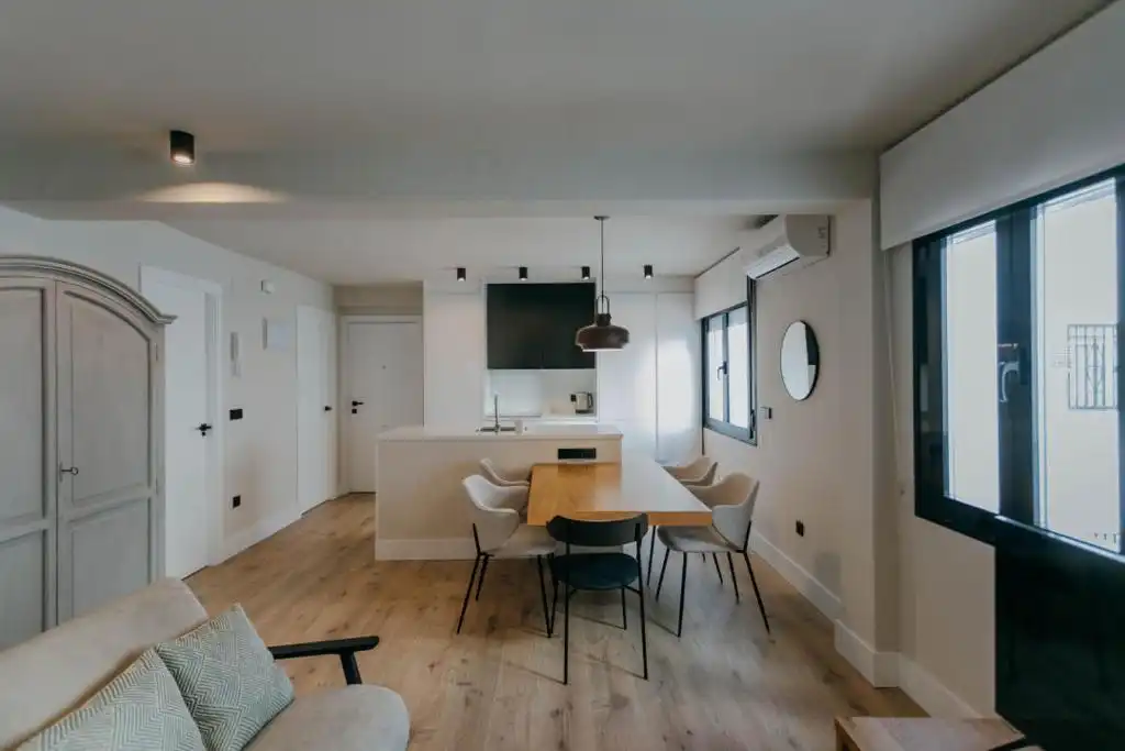 Dining room of Flat for sale in Sevilla  with Air Conditioner, Heating and Furnished