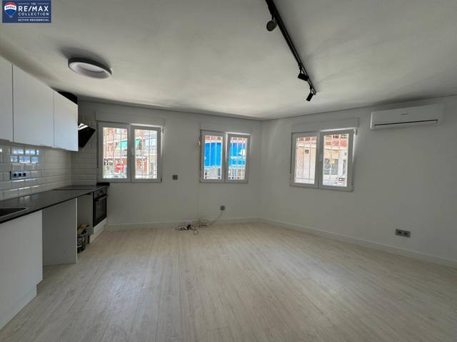 Piso en Venta en Calle de Vicente Espinel en Pueblo Nuevo