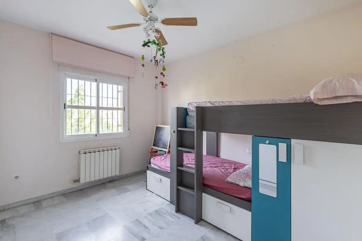 Schlafzimmer von Einfamilien-Reihenhaus zur Miete in Alhendín