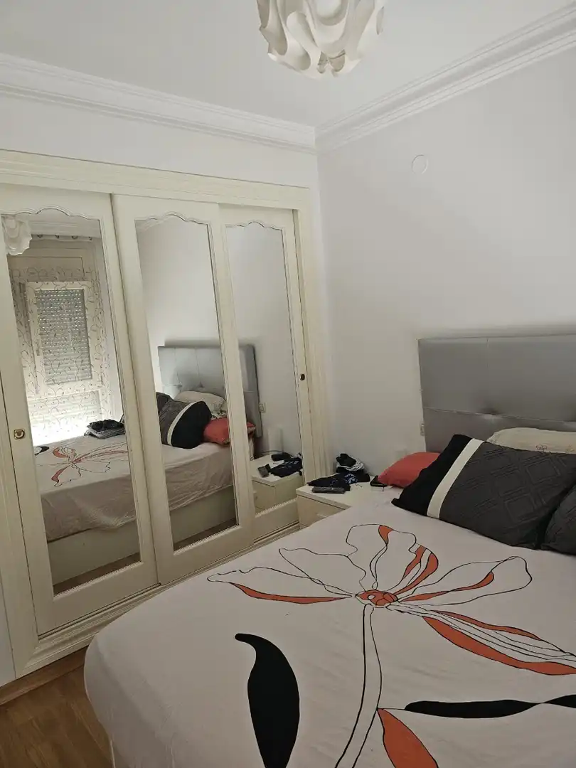 Dormitori de Apartament de lloguer en Guardamar del Segura amb Aire condicionat, Calefacció i Moblat