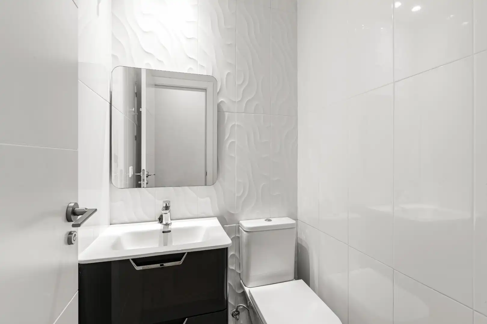 Baño de Casa adosada en venta en Marbella con Aire acondicionado, Terraza y Piscina