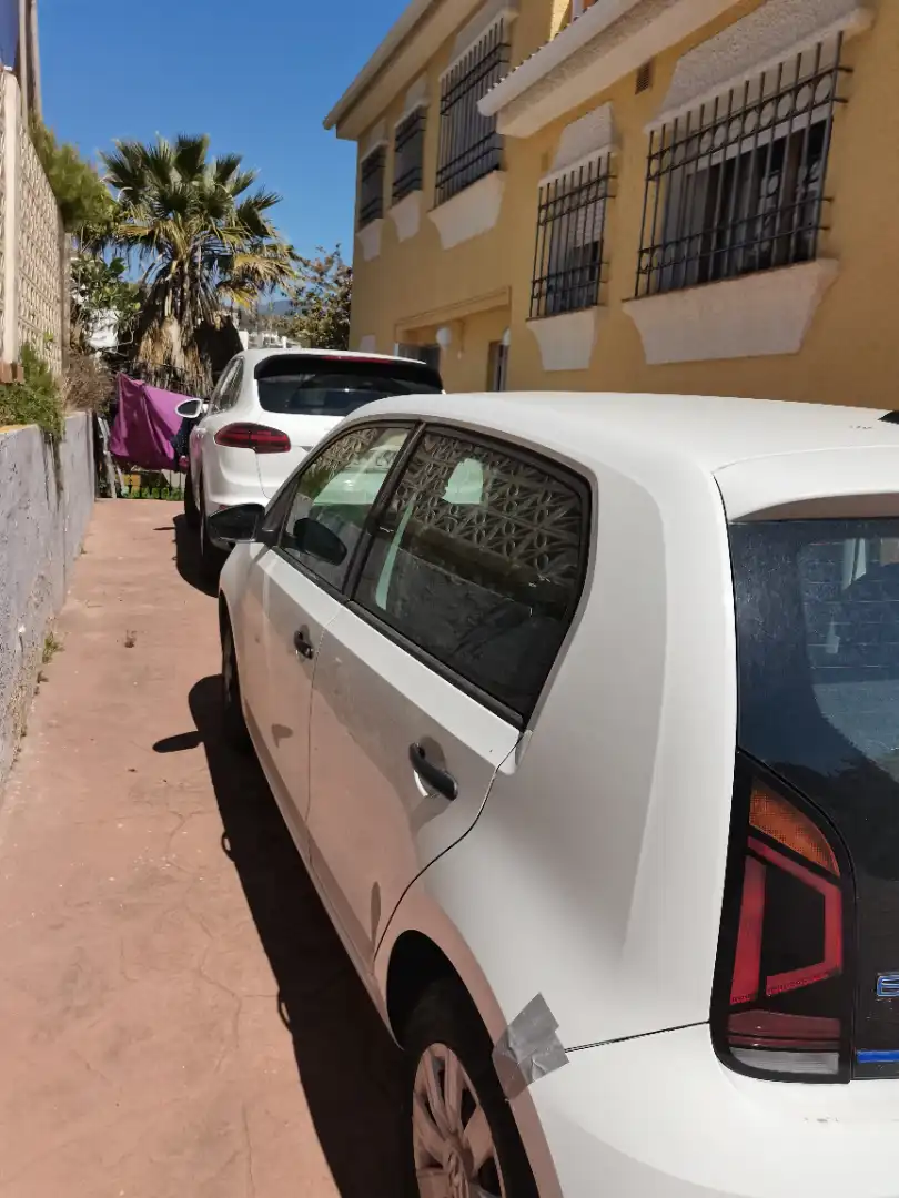 Aparcament de Casa o xalet en venda en Málaga amb Calefacció, Jardí privat i Parquet